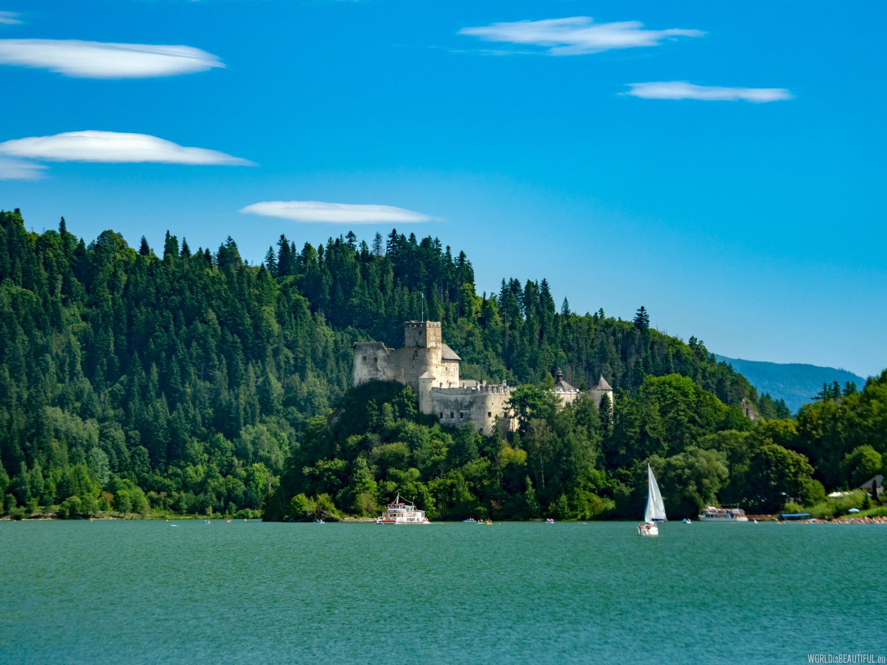 Jezioro Czorsztyńskie i Zamek w Niedzicy