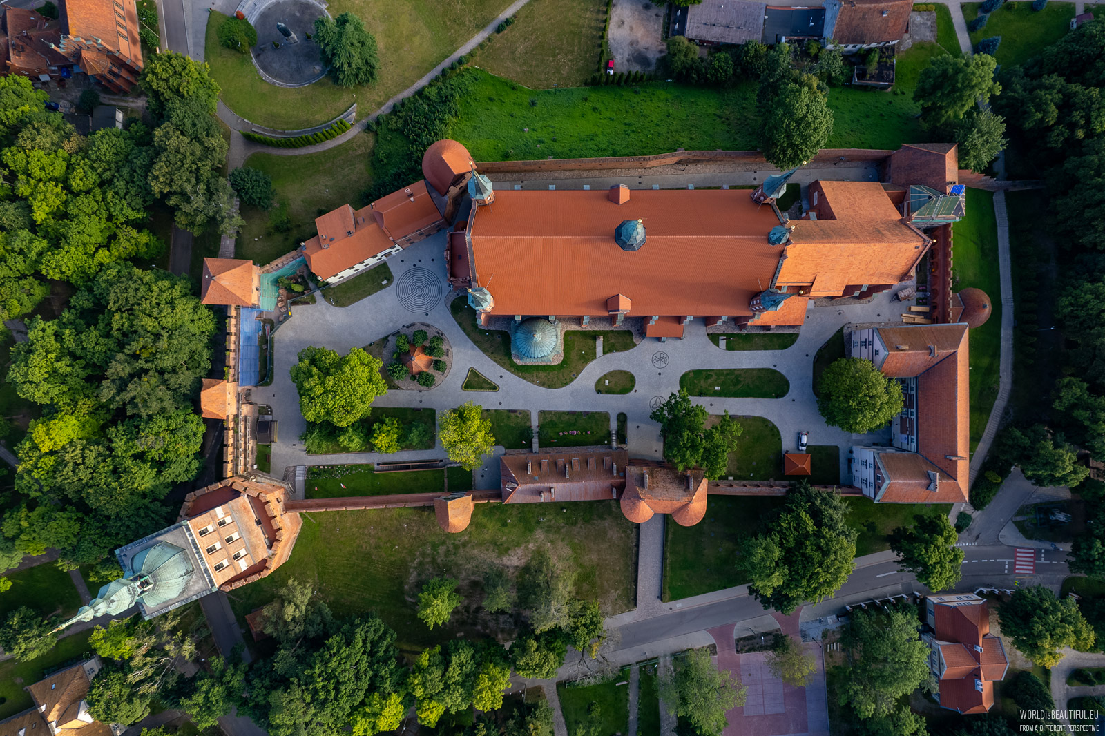Widok z góry na zamek we Fromborku