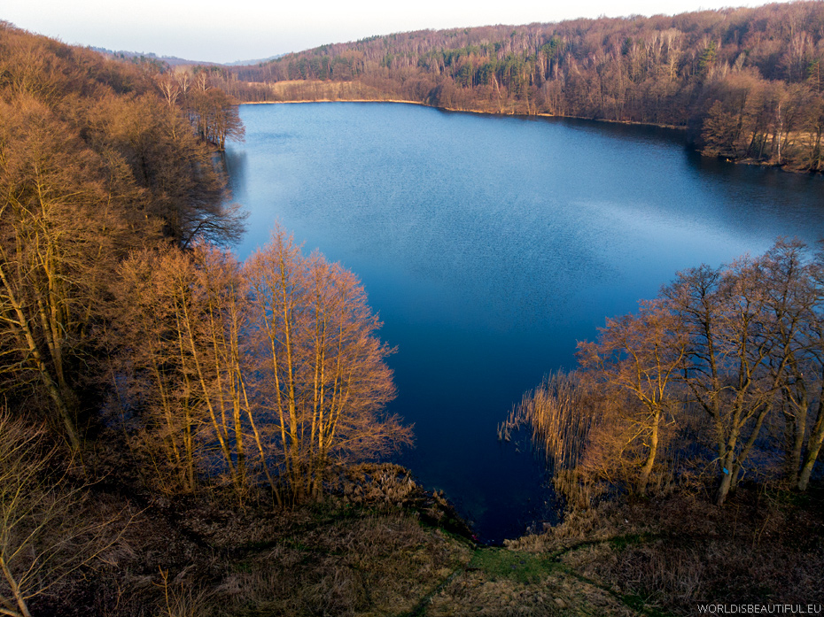 Jezioro w Mierzeszynie